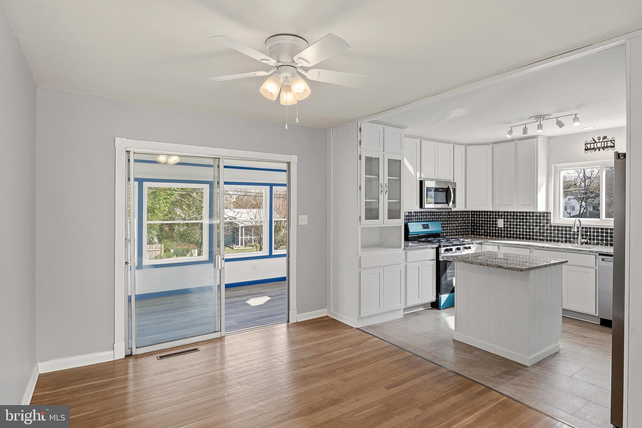 Dining Area to Kitchen