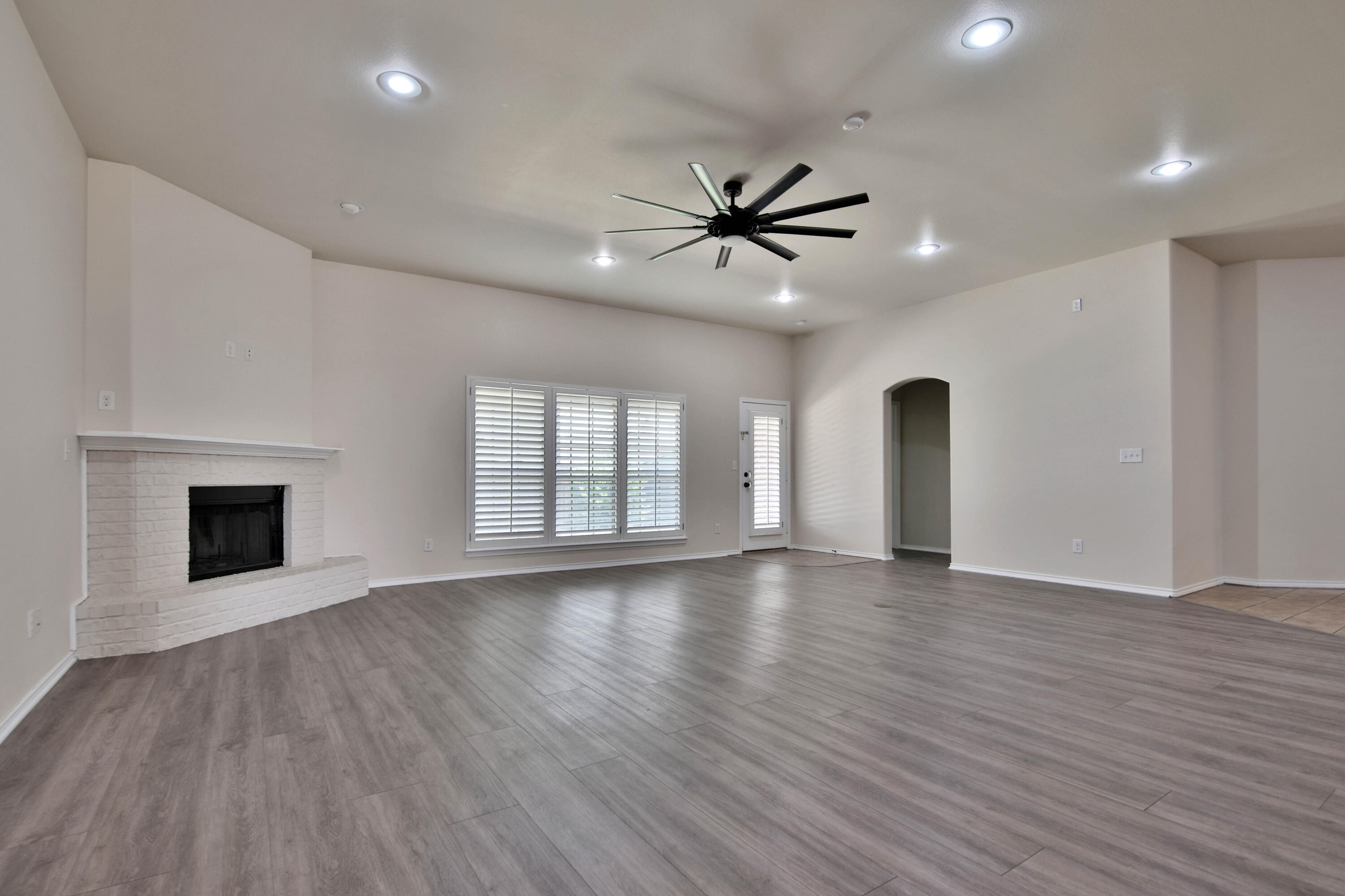 5714 109th Street Lubbock, TX 79424 - Photo 20 of 46 IMG_9273