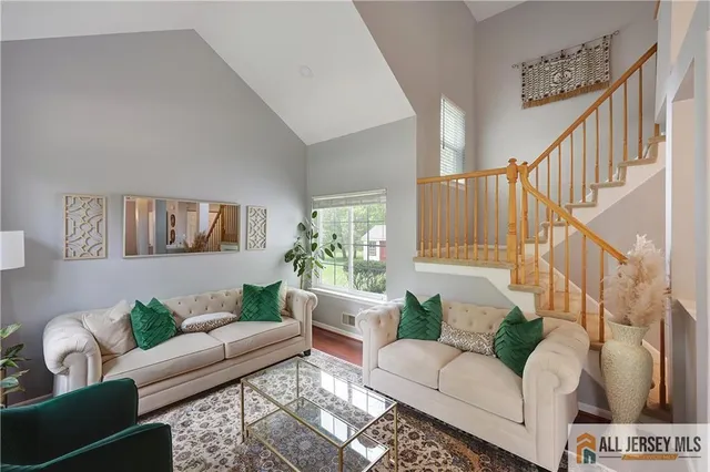 $4,000 | 160 Buttonwood Drive, Piscataway, NJ 08854