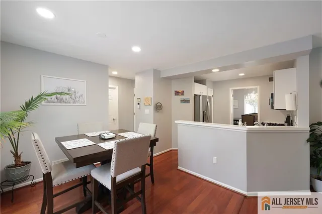 $4,000 | 160 Buttonwood Drive, Piscataway, NJ 08854