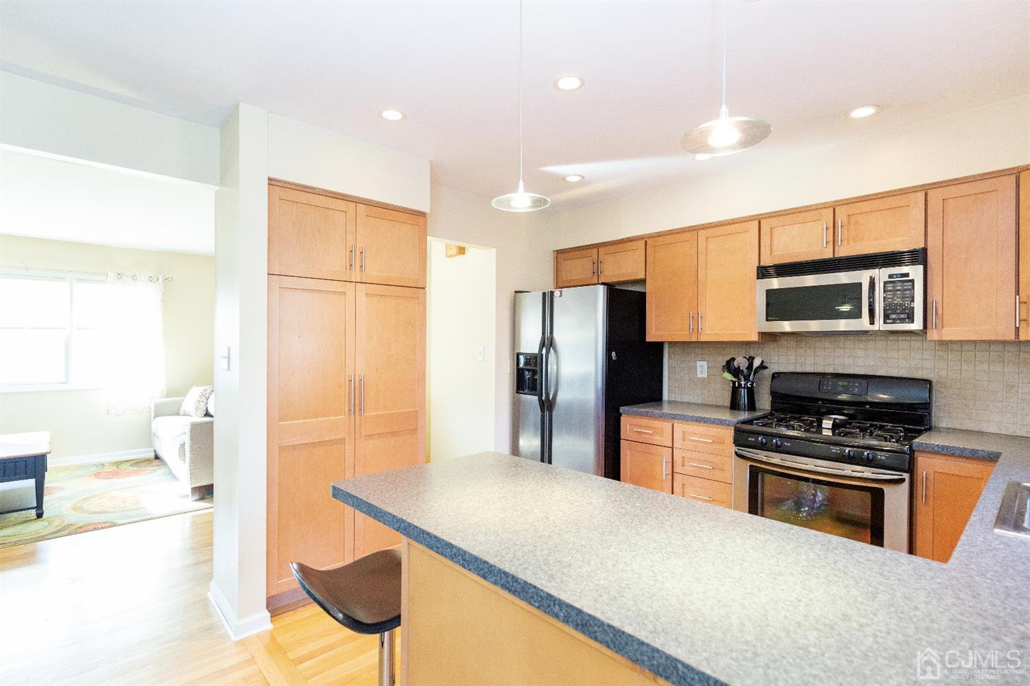 2 Winslow Road Edison, NJ 08837 - Photo 12 of 67 Gallery Image 12