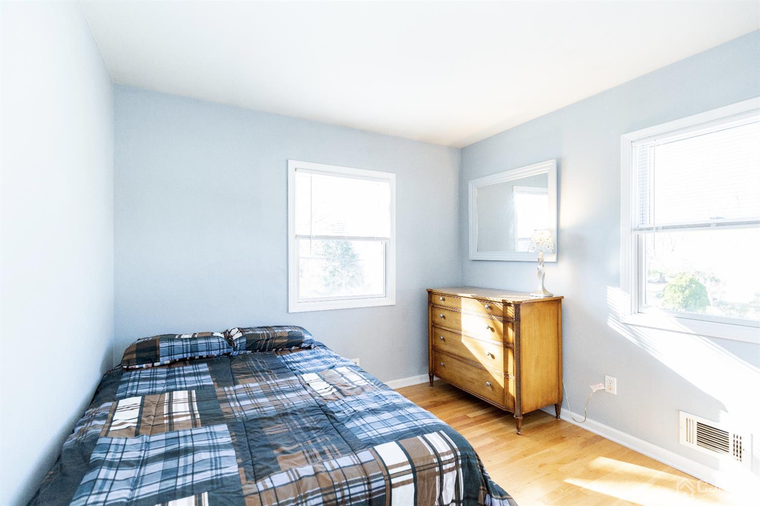 2 Winslow Road Edison, NJ 08837 - Photo 17 of 67 Gallery Image 17
