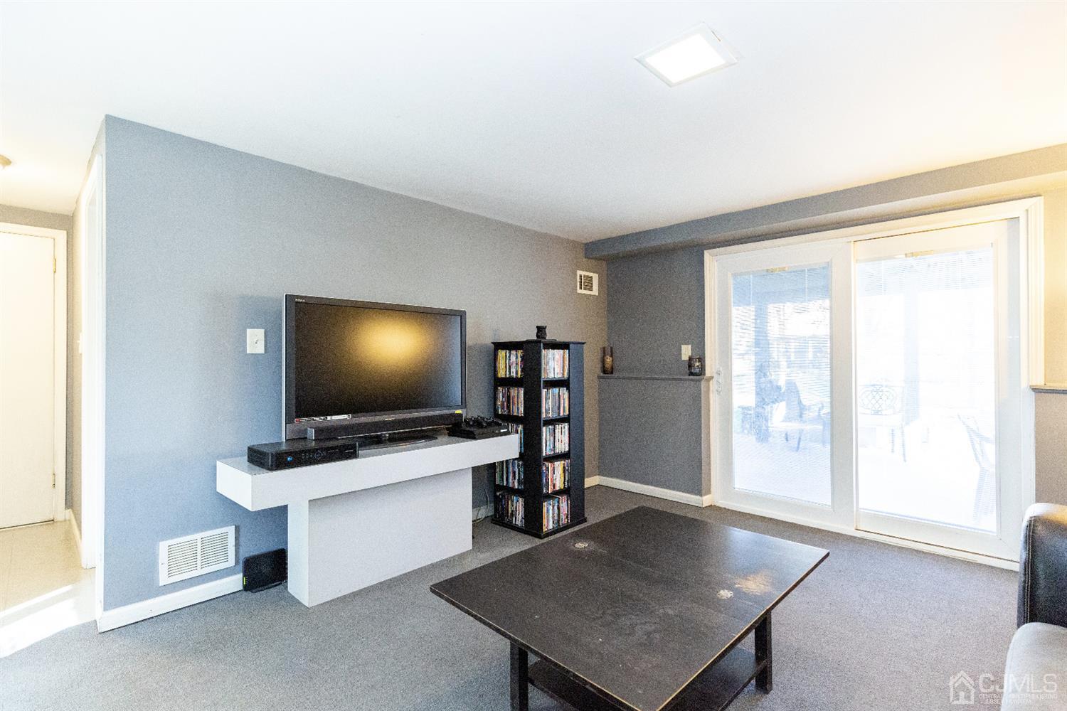 2 Winslow Road Edison, NJ 08837 - Photo 27 of 67 Gallery Image 27