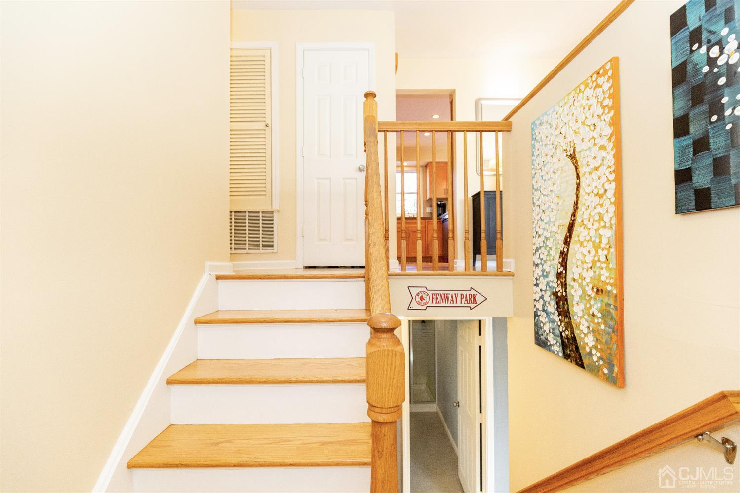 2 Winslow Road Edison, NJ 08837 - Photo 5 of 67 Gallery Image 5