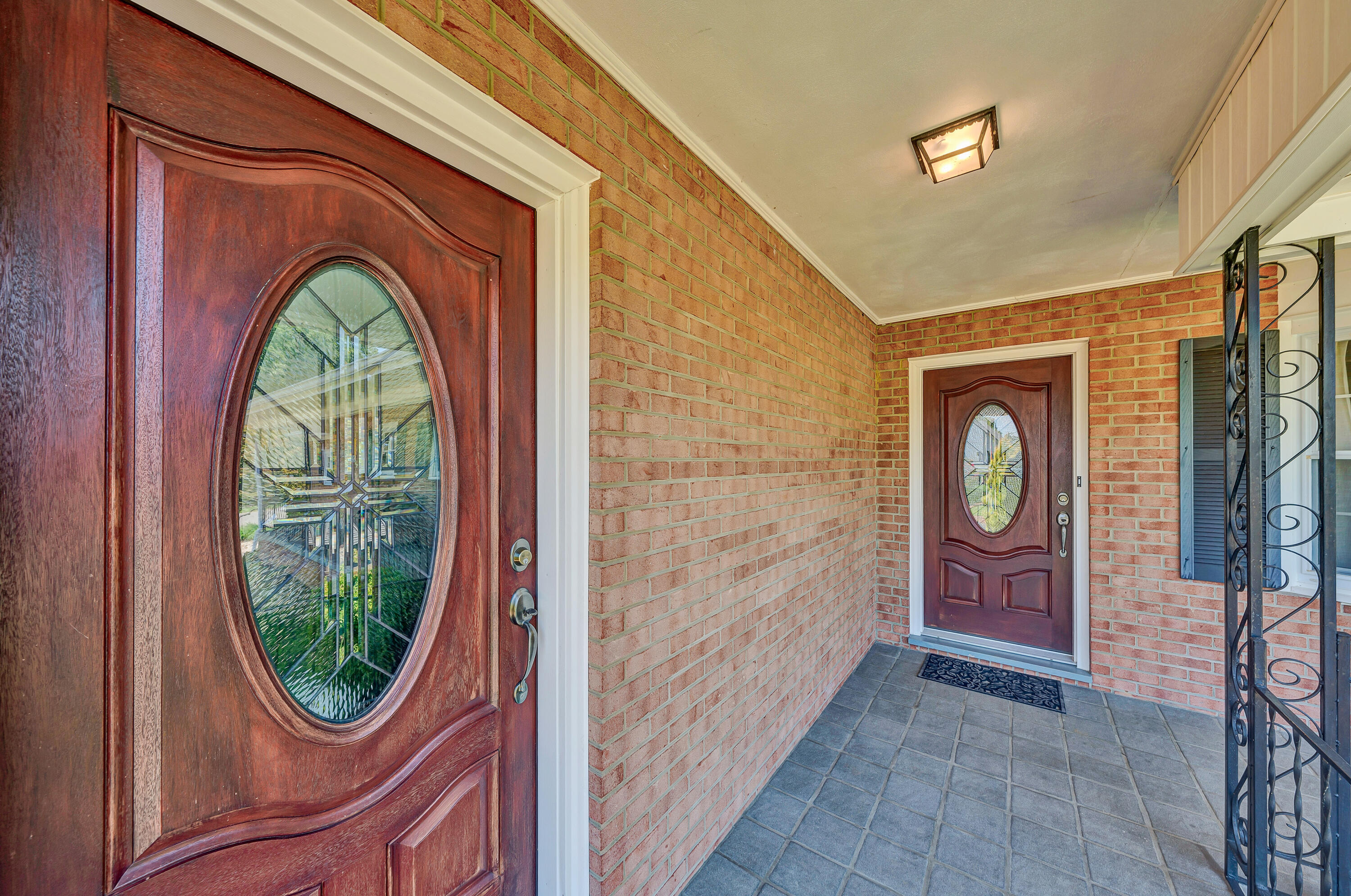 235 Diamond Road Salem, VA 24153 - Photo 52 of 59 Fornt Entry