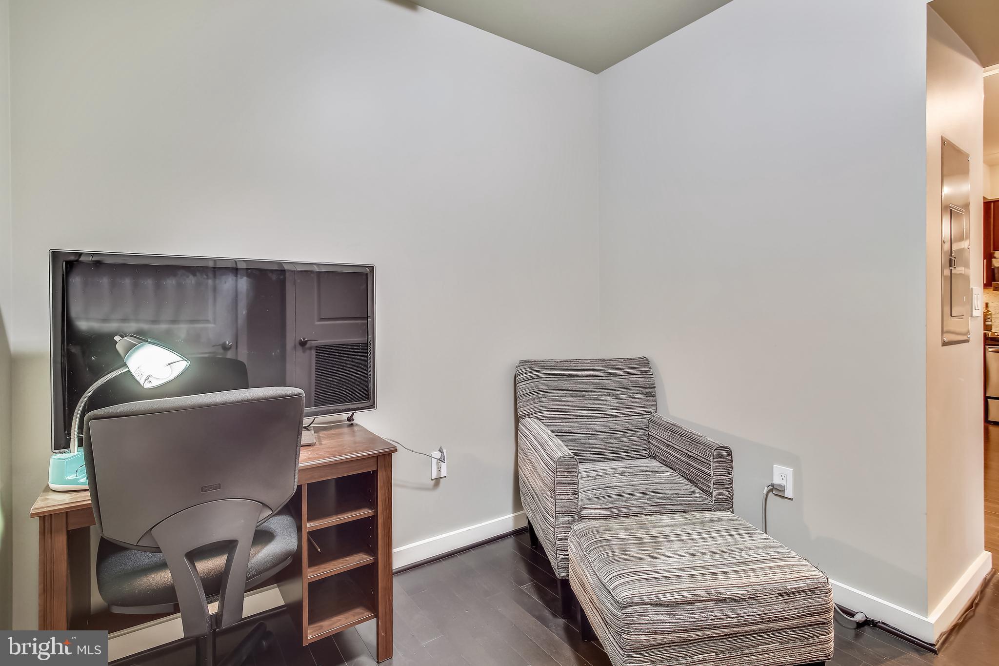 1025 First Street Southeast, Unit 901 Washington, DC 20003 - Photo 28 of 99 Den