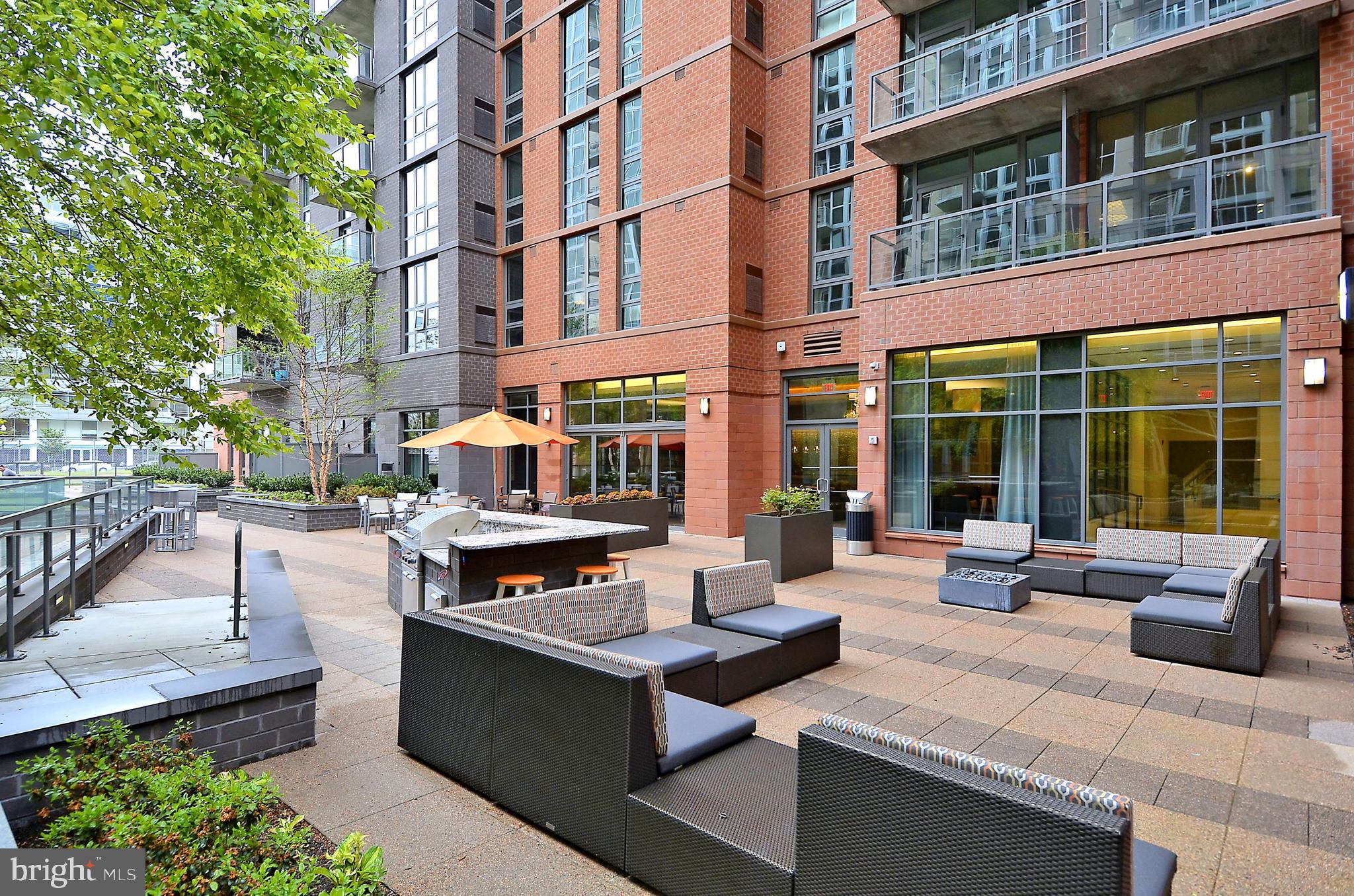 1025 First Street Southeast, Unit 901 Washington, DC 20003 - Photo 34 of 99 Courtyard Lounge Area