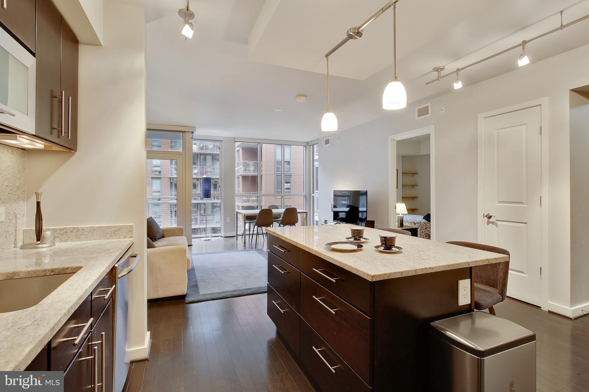 1025 First Street Southeast, Unit 901 Washington, DC 20003 - Photo 10 of 99 Kitchen w/wood floors