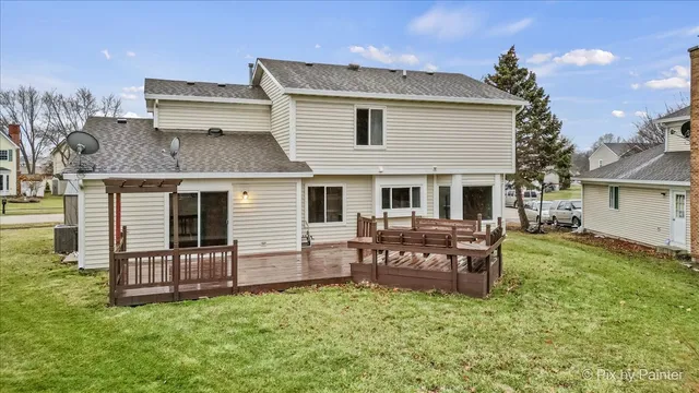 $479,000 | 1700 Wildwood Lane, Hanover Park, IL 60133