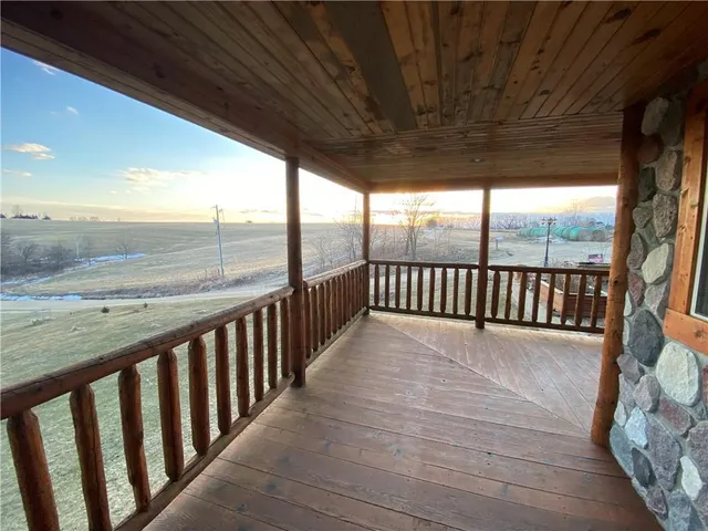 $617,500 | S6966 Johnson Avenue, Viroqua, WI 54665