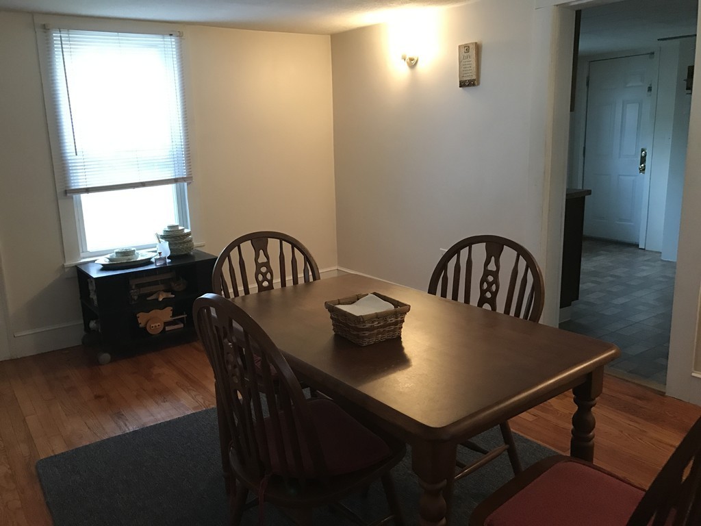 35 Ashley Street Springfield, MA 01105 - Photo 10 of 17