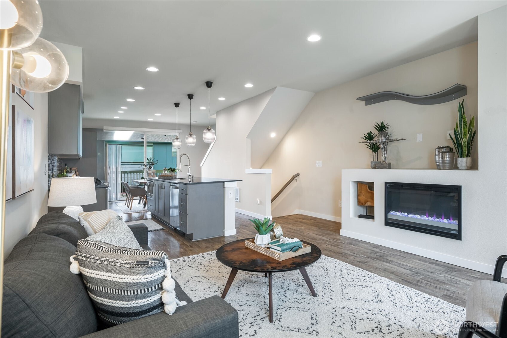 9725 10th Place Southwest Seattle, WA 98106 - Photo 7 of 40