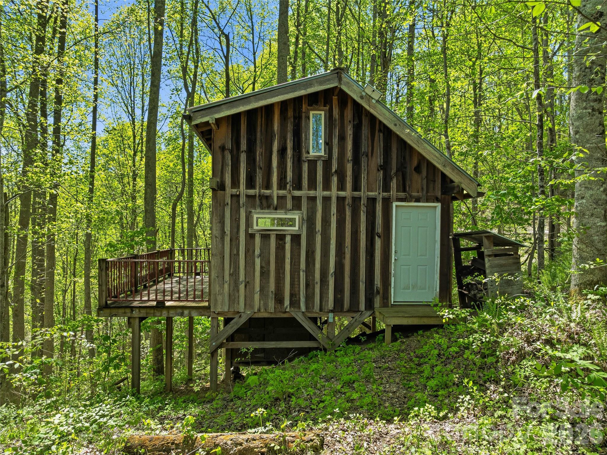 3167 Lump Town Road Marshall, NC 28753 - Photo 2 of 37 Gallery Image 2