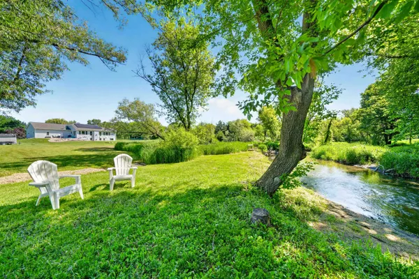 $779,900 | 4648 Pierceville Road, Cottage Grove, WI 53527