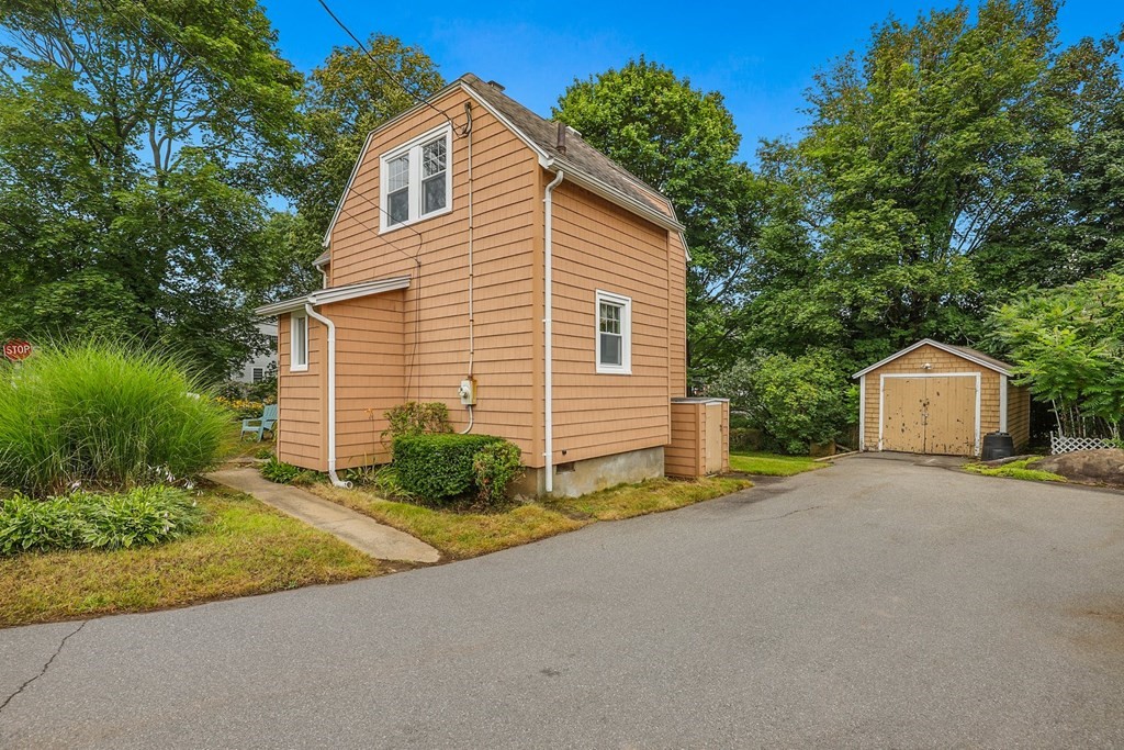 83 Evans Road Marblehead, MA 01945 - Photo 40 of 41 Gallery Image 40