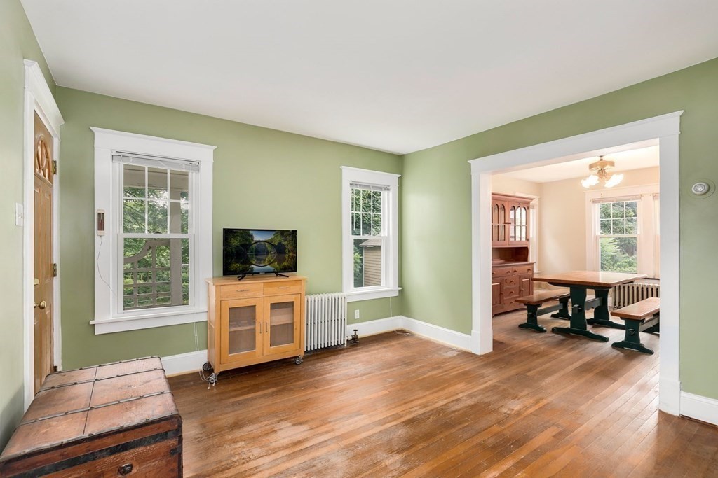 83 Evans Road Marblehead, MA 01945 - Photo 10 of 41 Gallery Image 10