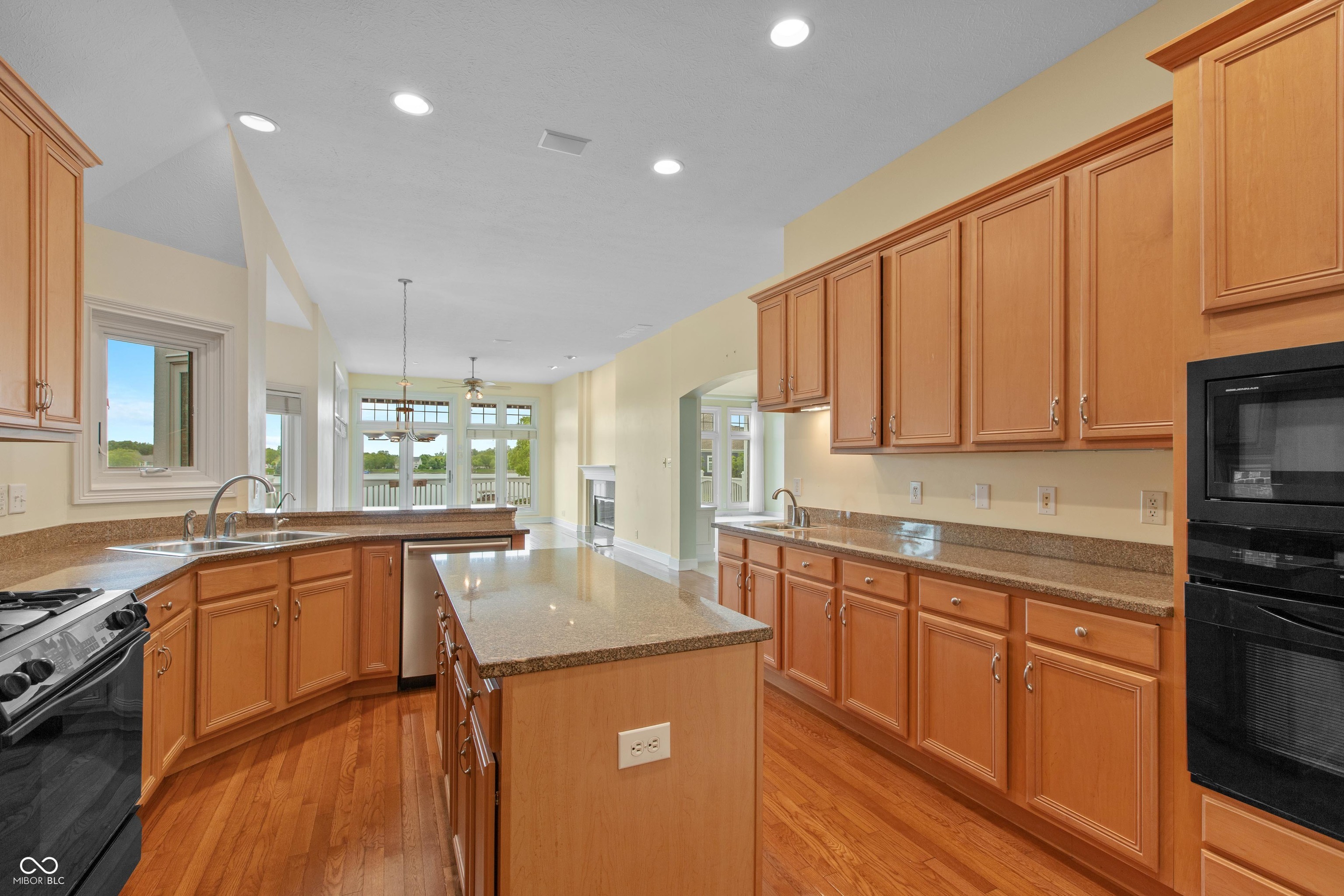 11065 Spice Lane Fishers, IN 46037 - Photo 14 of 47