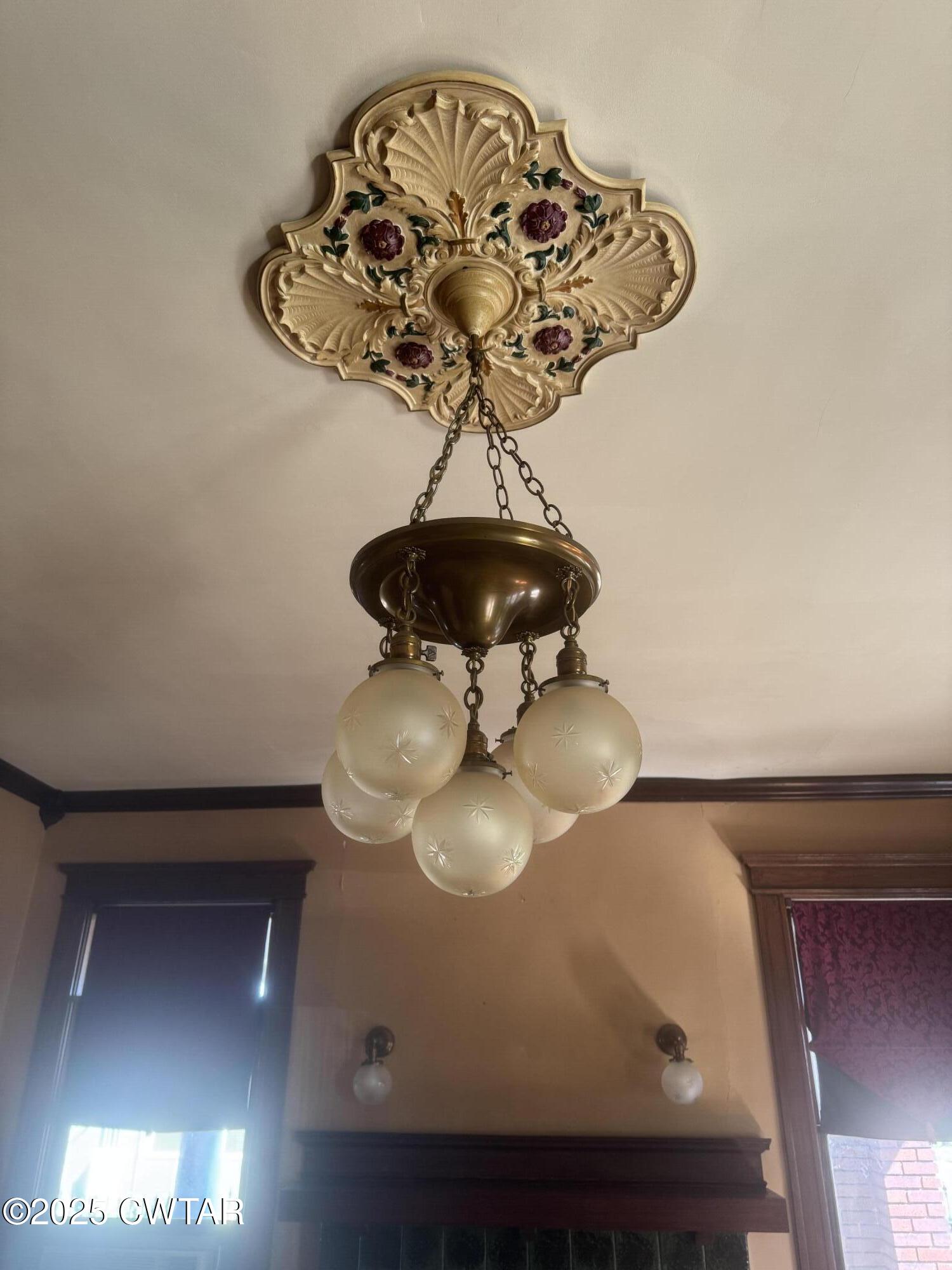 154 South Main Street Ripley, TN 38063 - Photo 40 of 40 a vase of flowers sitting on a table