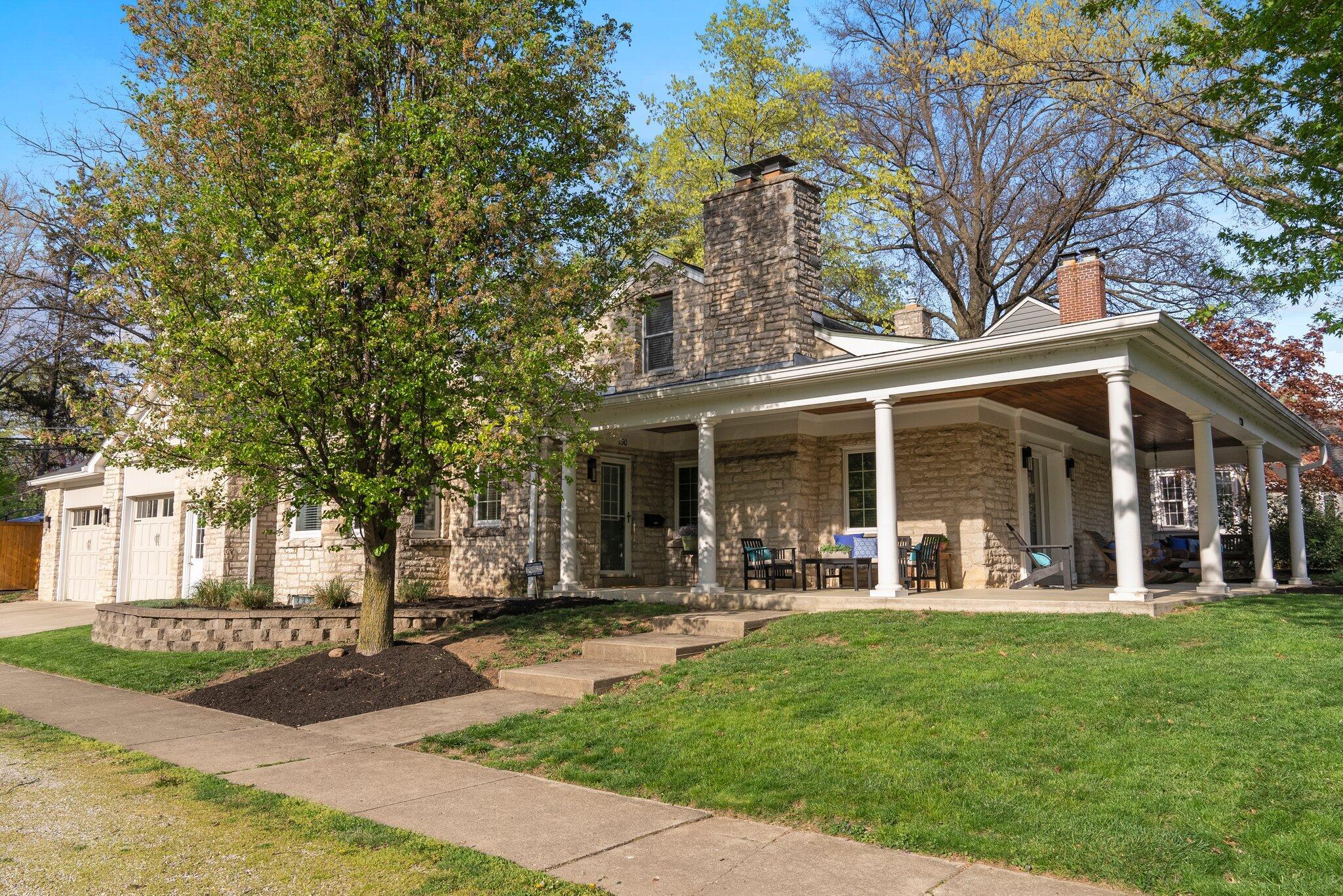 130 West Beaumont Road Columbus, OH 43214 - Photo 3 of 71 DSC02775