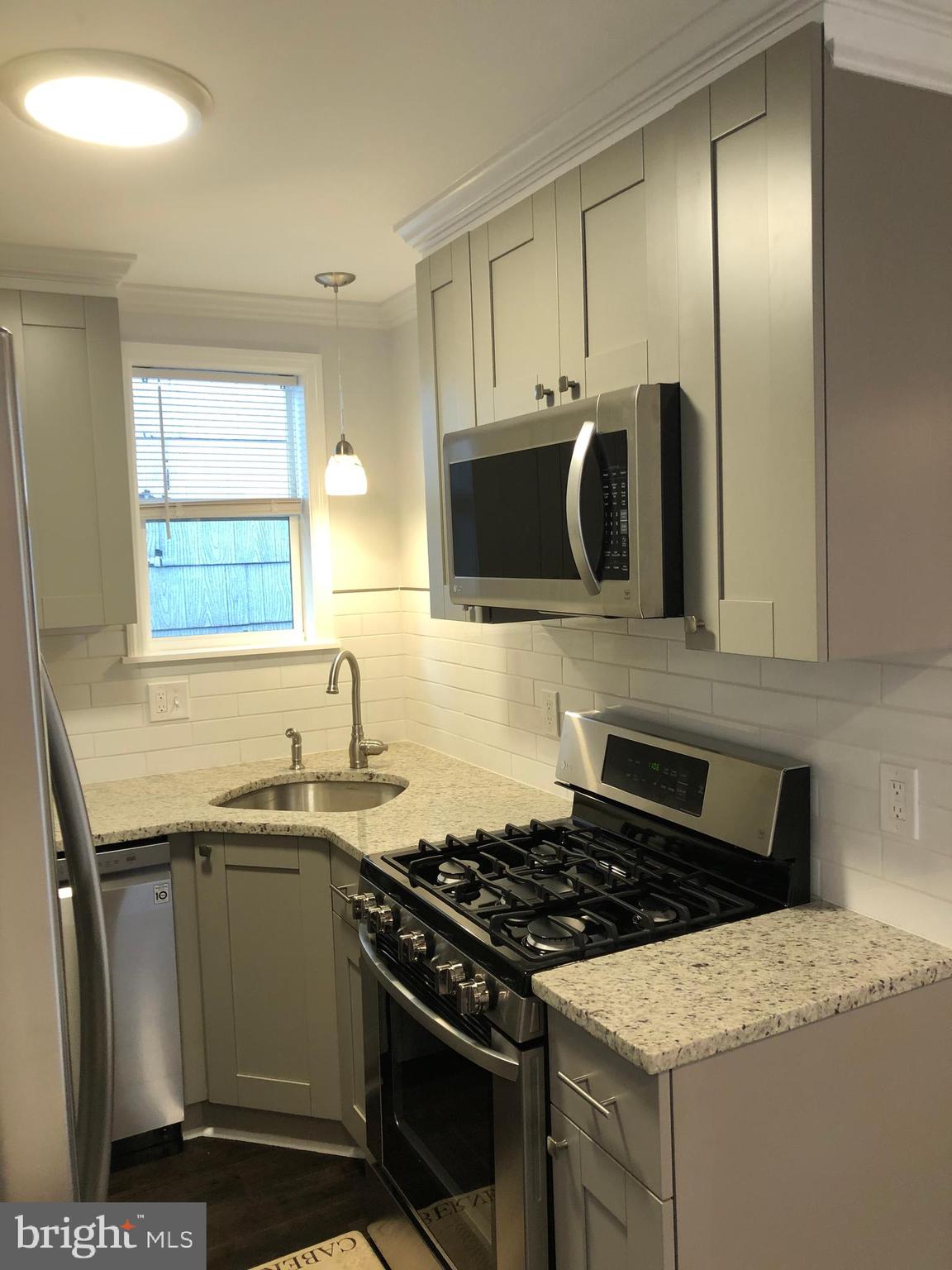 10 East Hancock Street Riverside, NJ 08075 - Photo 12 of 42