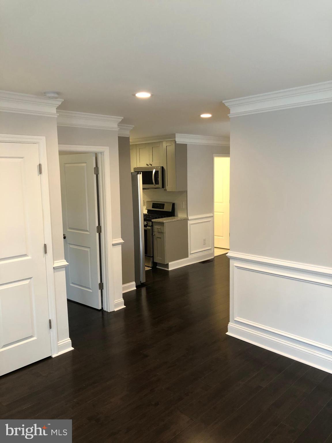 10 East Hancock Street Riverside, NJ 08075 - Photo 5 of 42