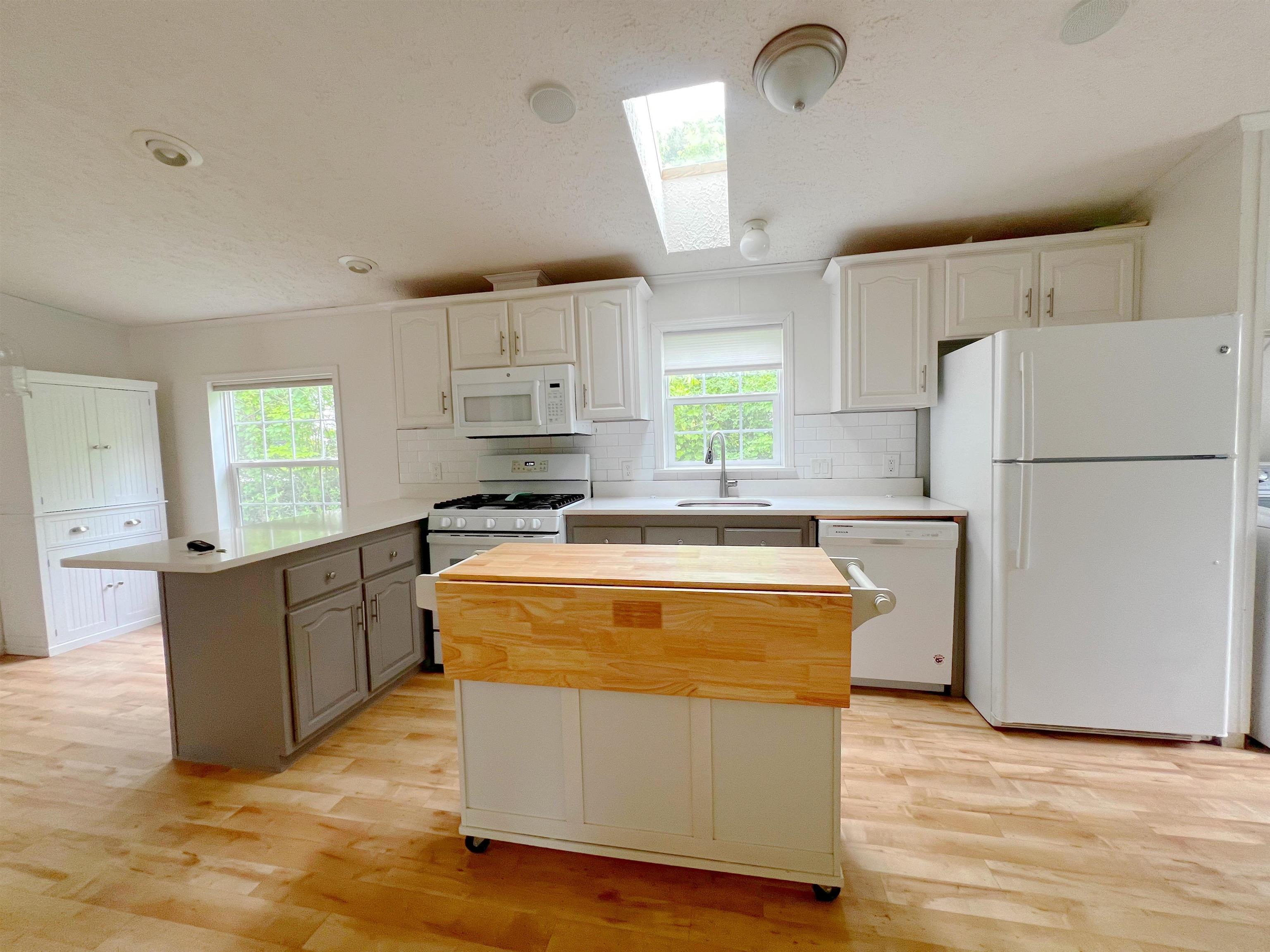 93 Jackson Avenue Rutland, VT 05701 - Photo 6 of 15