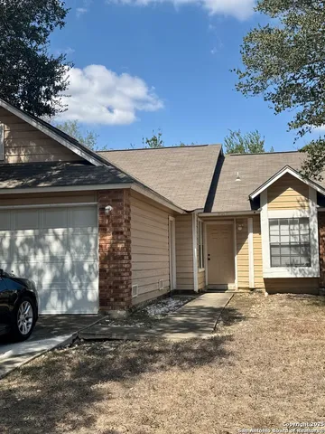 $1,100 | 9211 Shadow Crest Drive, Unit 9213, Converse, TX 78109