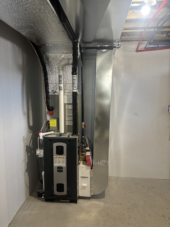 106 Almira Road Springfield, MA 01119 - Photo 30 of 32