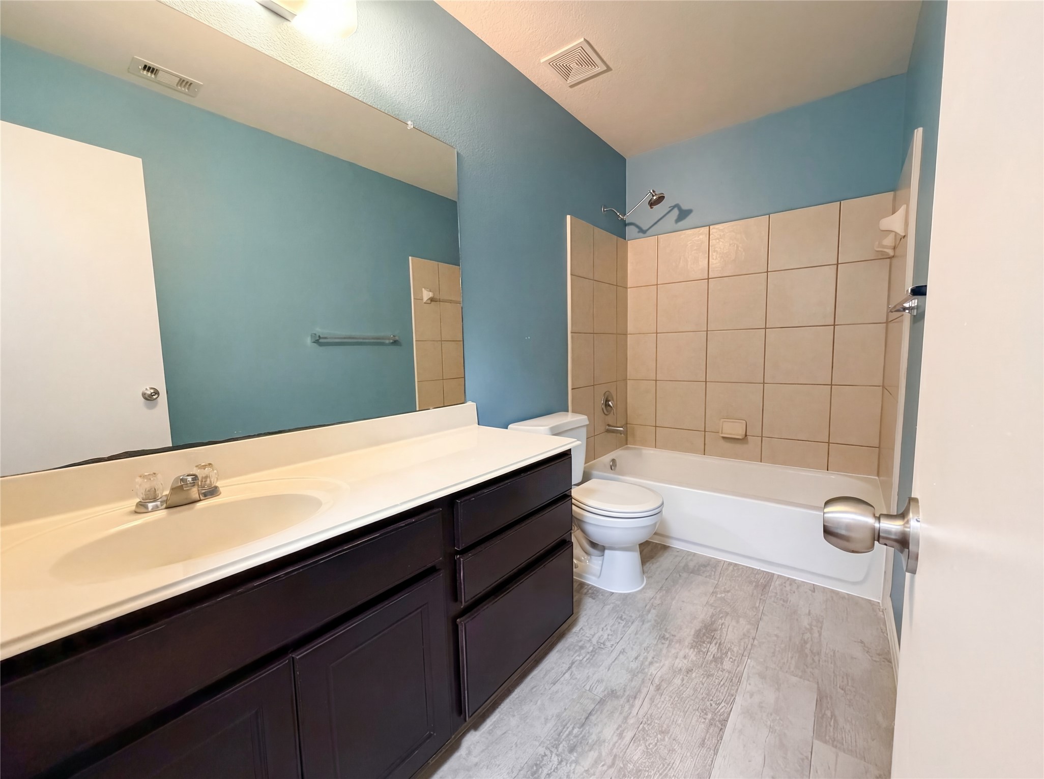 9881 Hyacinth Way Conroe, TX 77385 - Photo 16 of 18