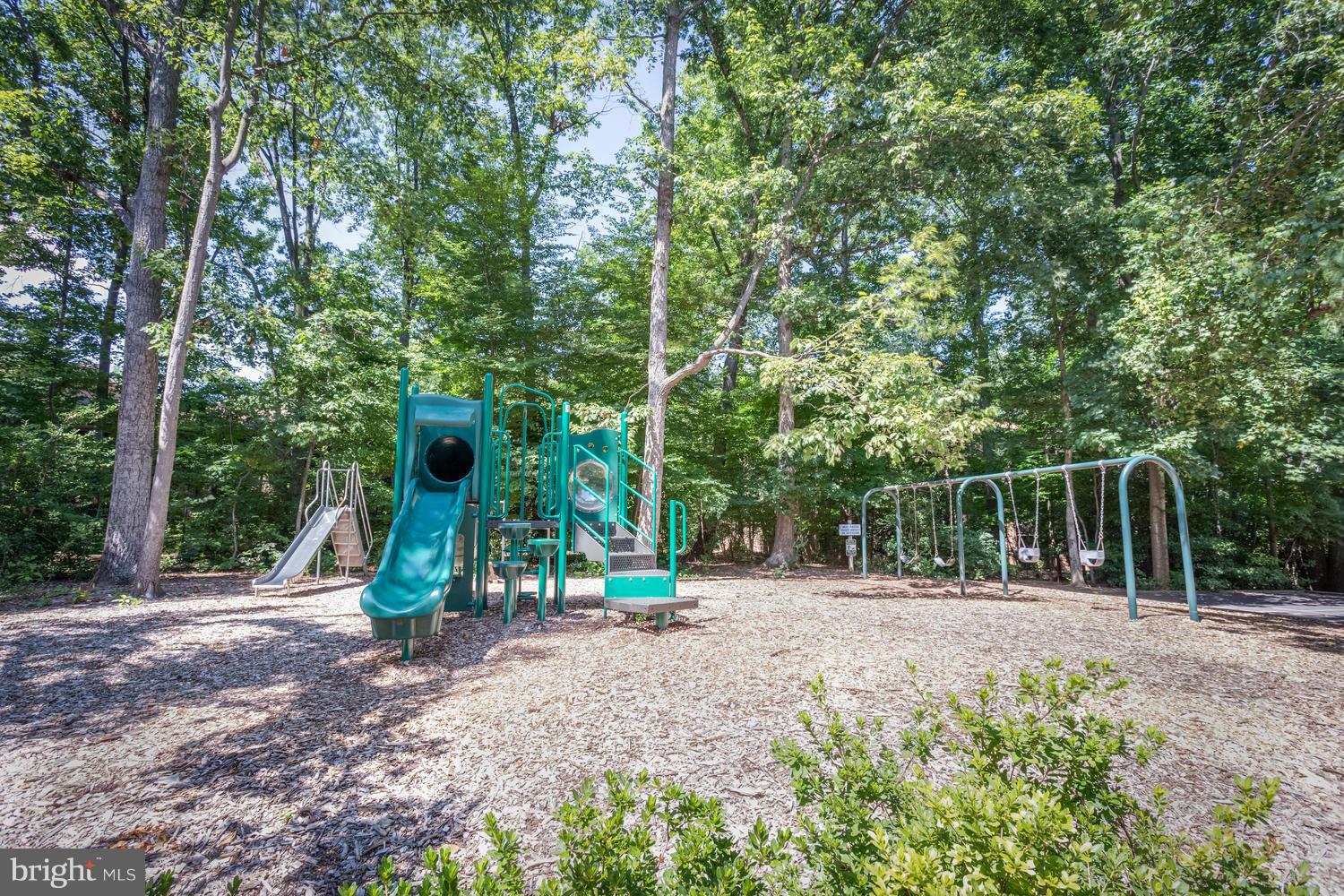 1547 Inlet Court Reston, VA 20190 - Photo 27 of 30