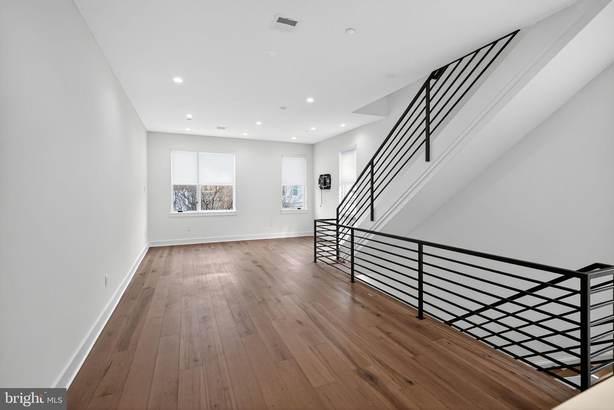 6522 Magnolia Street Philadelphia, PA 19119 - Photo 11 of 47