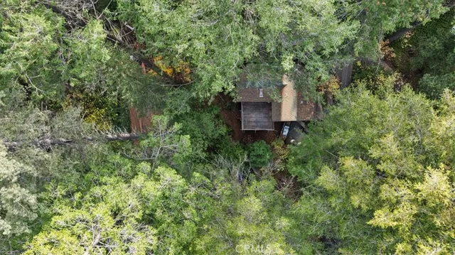 a view of a lake with houses