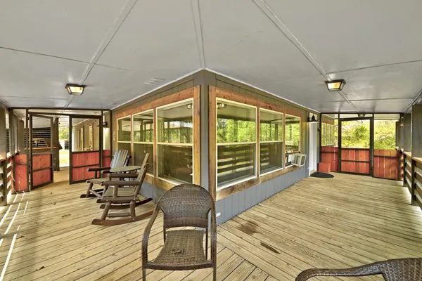 $495,000 | 159 Farris Lane, Smithville, TX 78957