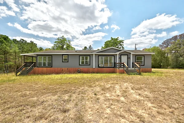 $495,000 | 159 Farris Lane, Smithville, TX 78957
