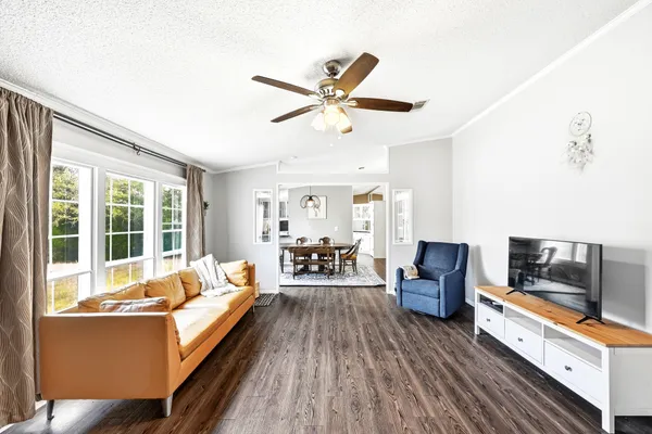 $495,000 | 159 Farris Lane, Smithville, TX 78957