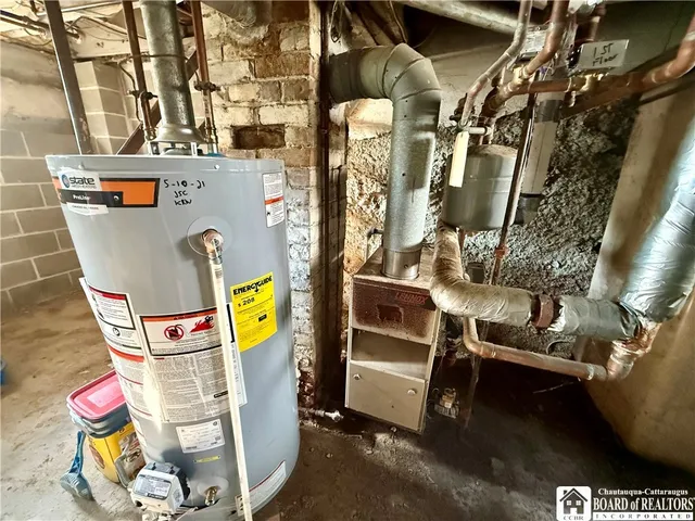 $234,900 | 20 Lakeview Avenue, Pomfret, NY 14063