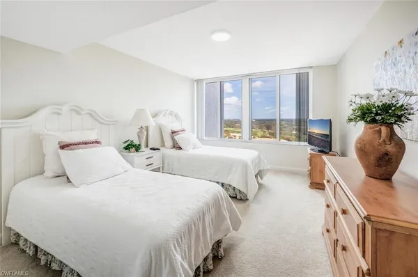 $20,000 | 6849 Grenadier Boulevard, Unit 1704, Naples, FL 34108