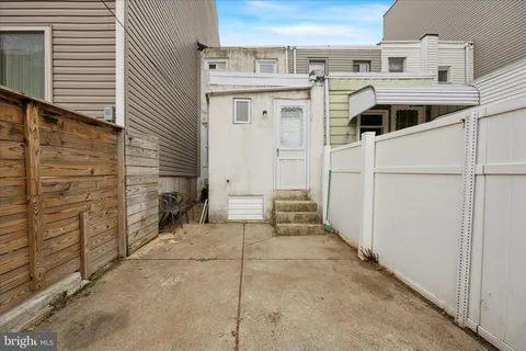 a view of a storage & utility room