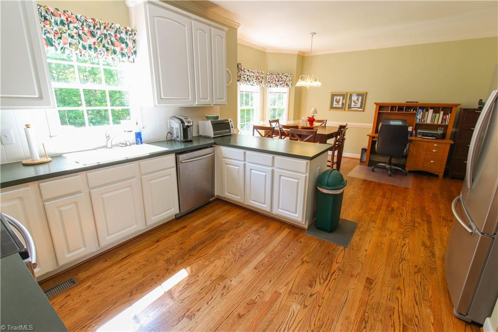 229 Ridge Drive Lexington, NC 27295 - Photo 16 of 29 Gallery Image 16