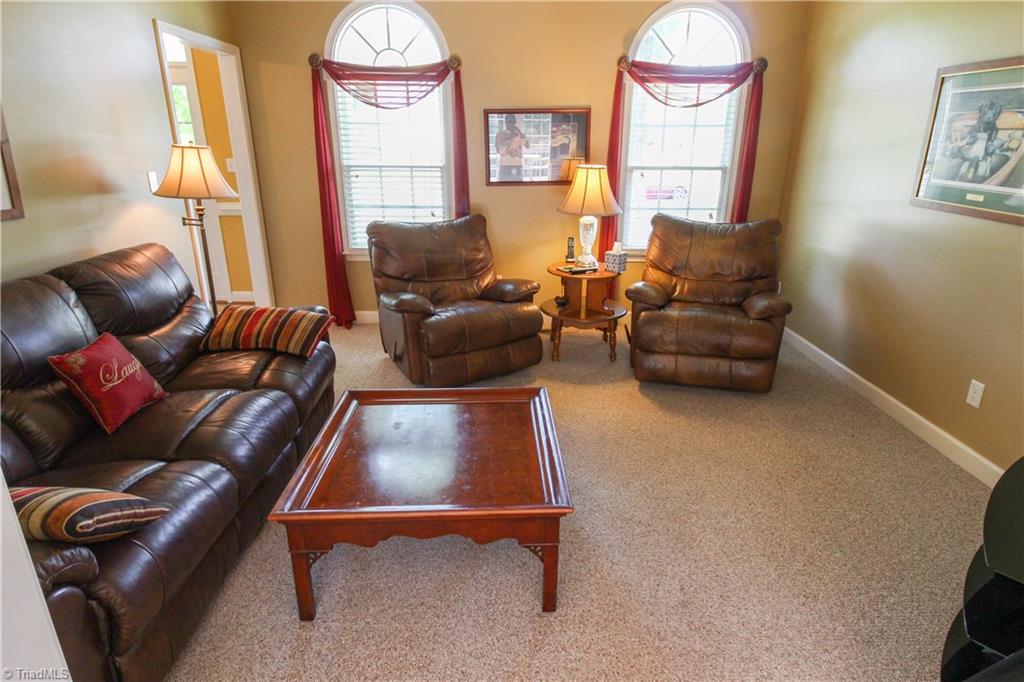 229 Ridge Drive Lexington, NC 27295 - Photo 3 of 29 Gallery Image 3