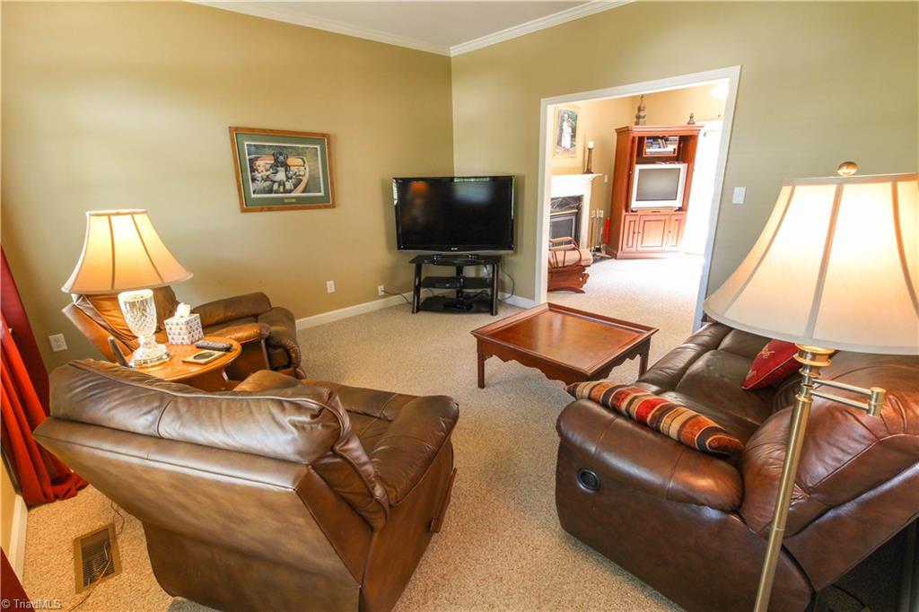229 Ridge Drive Lexington, NC 27295 - Photo 8 of 29 Gallery Image 8