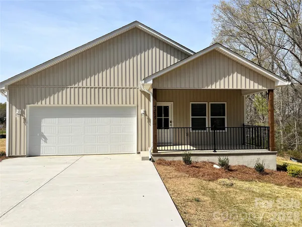 $385,000 | 42629 Greenview Drive, Albemarle, NC 28001