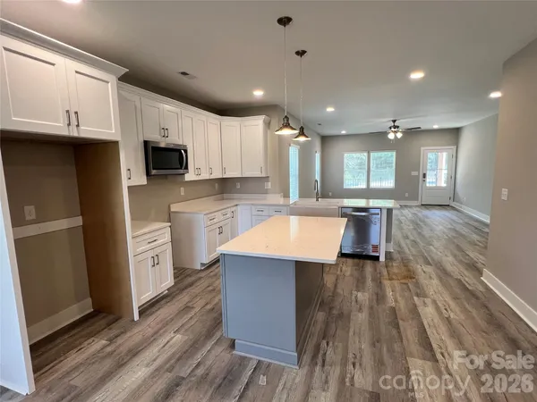 $385,000 | 42629 Greenview Drive, Albemarle, NC 28001