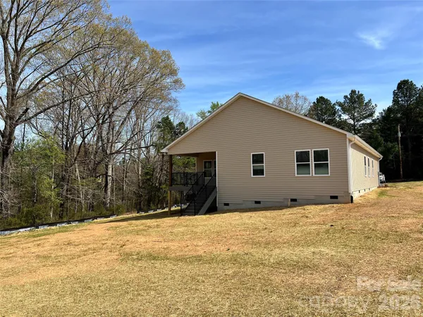 $385,000 | 42629 Greenview Drive, Albemarle, NC 28001