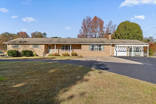 $460,000 | 7805 Hixson Pike, Hixson, TN 37343