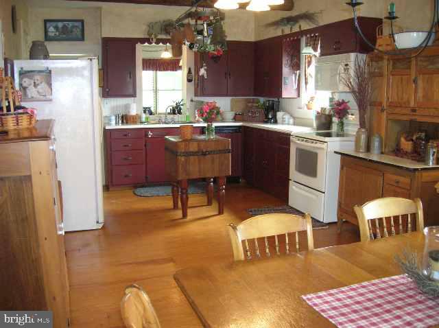 1000 County Line Road York Springs, PA 17372 - Photo 4 of 8 Gallery Image 4