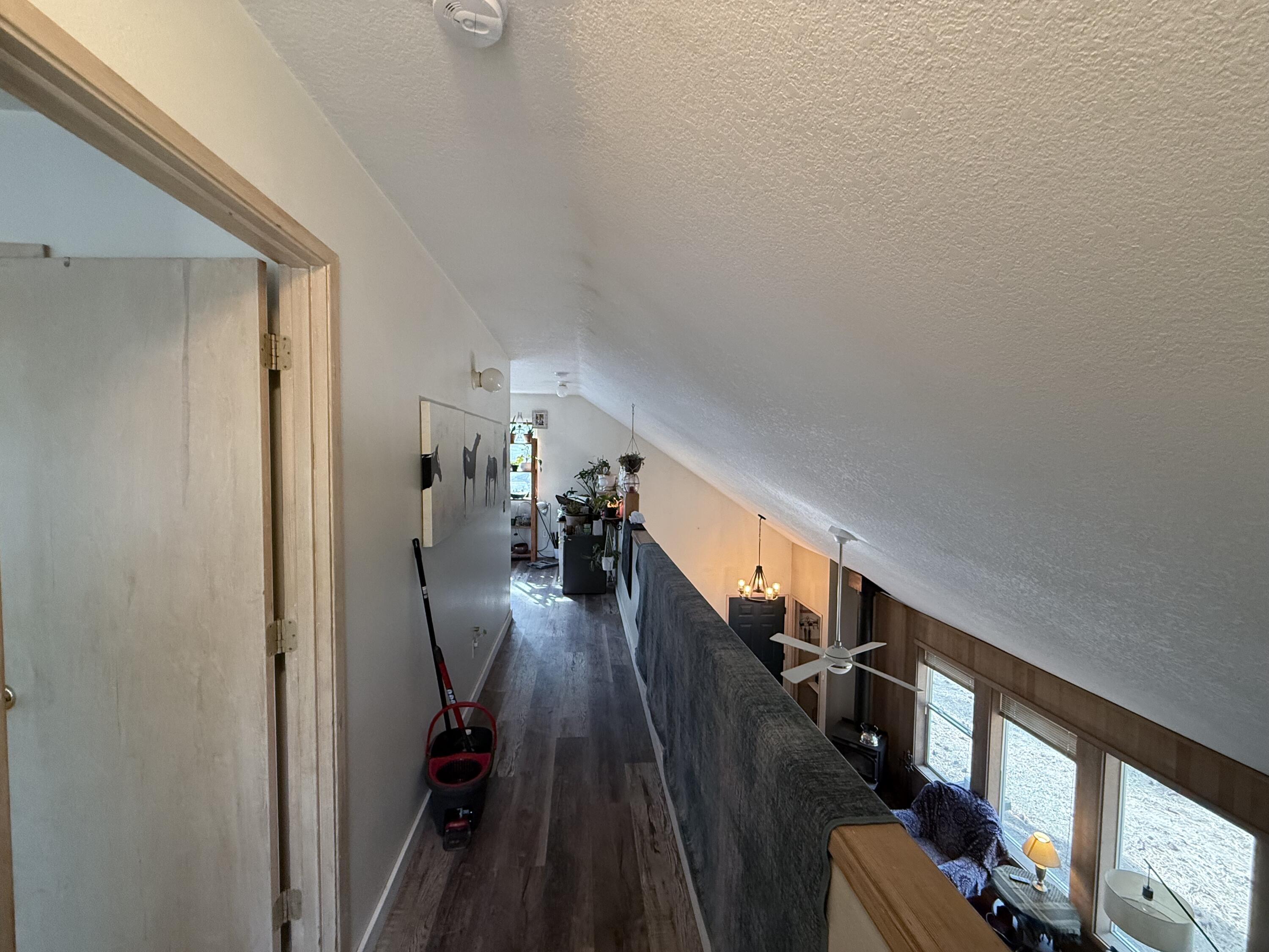 52090 Foxtail Road La Pine, OR 97739 - Photo 6 of 24 IMG_5427