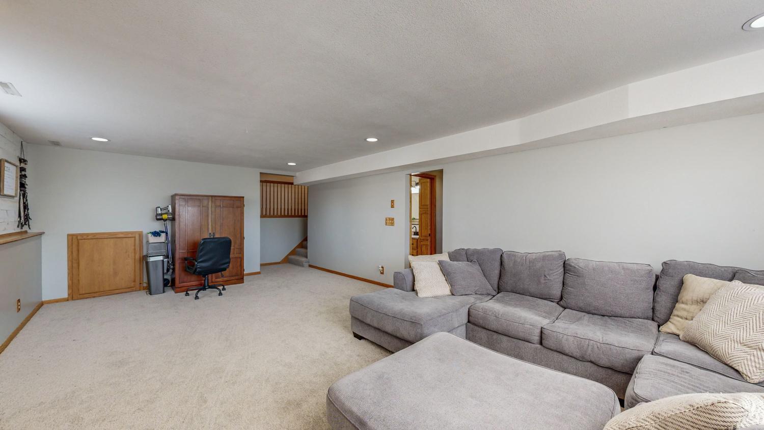 4906 57th Street Northwest Rochester, MN 55901 - Photo 27 of 33