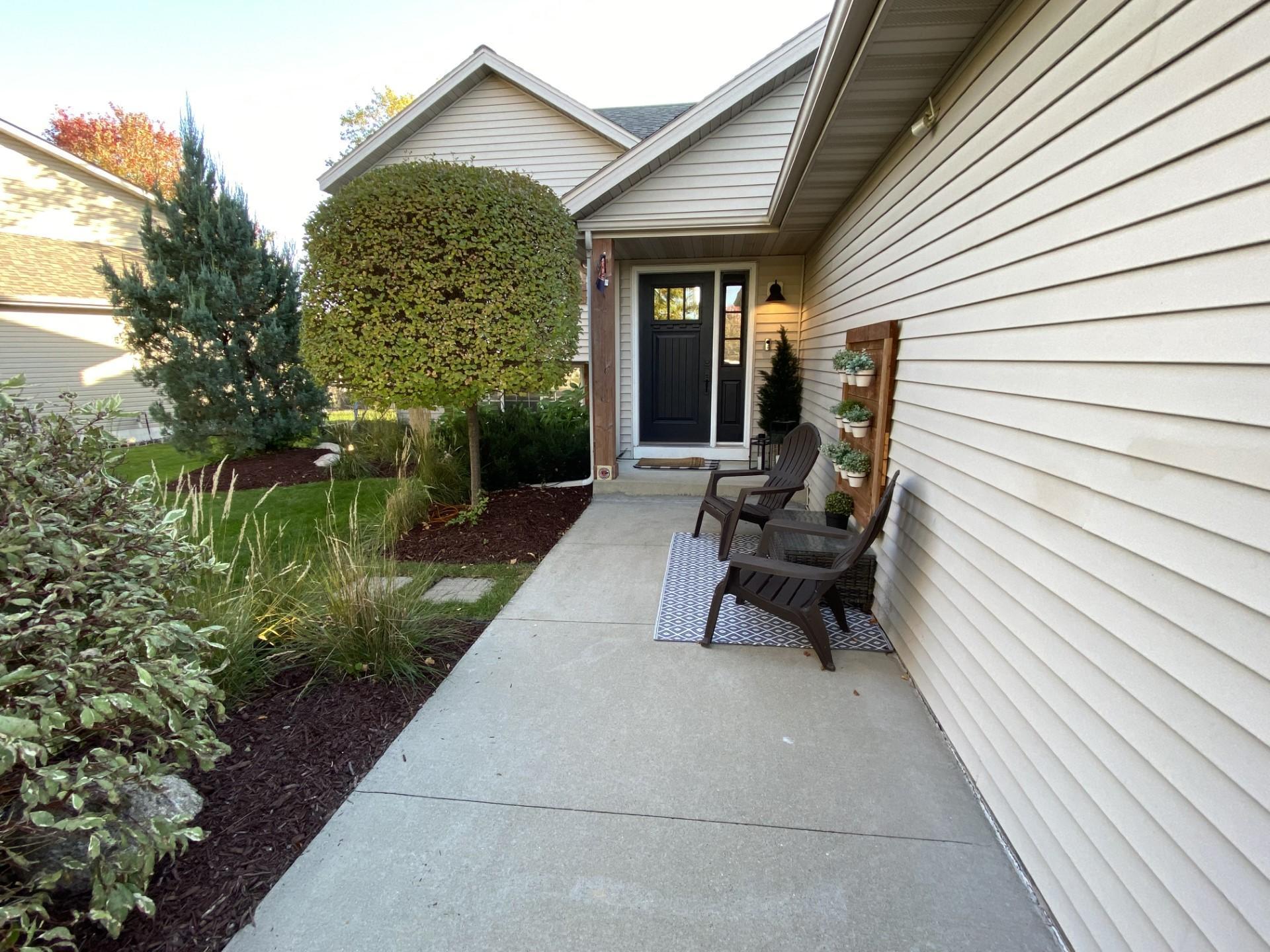 4906 57th Street Northwest Rochester, MN 55901 - Photo 4 of 33
