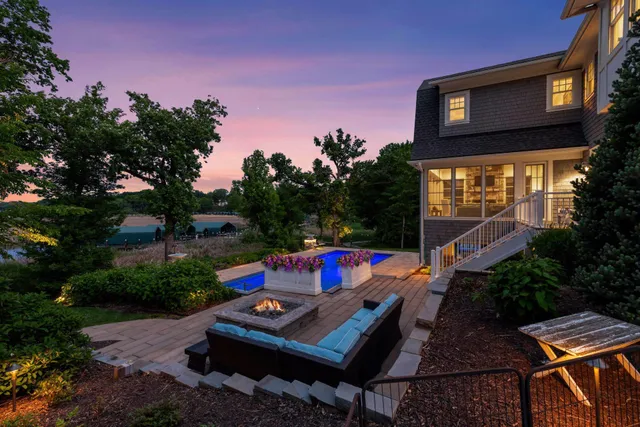 $3,895,000 | 3758 Woodland Cove Parkway, Minnetrista, MN 55331
